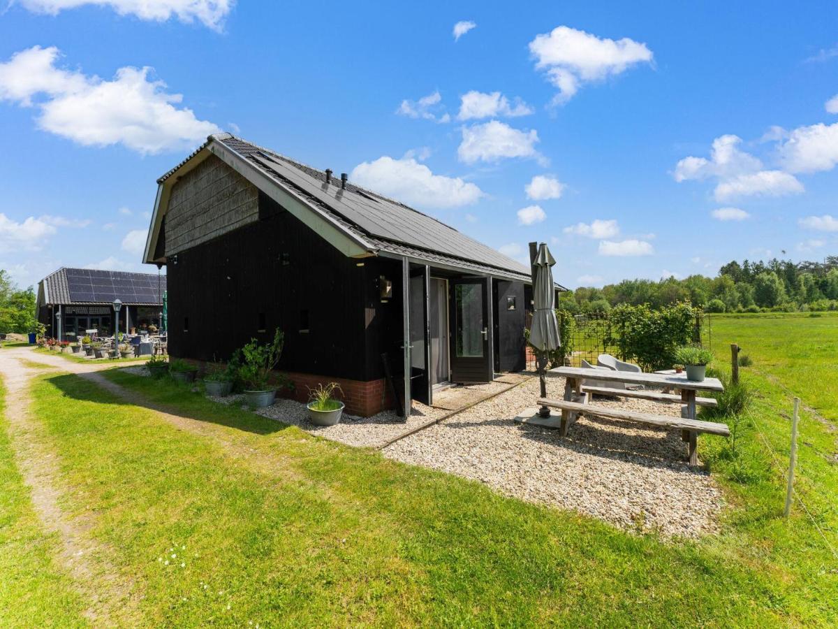 A Lovely Cottage On The Dwingelderveld Nature Park Beilen Luaran gambar